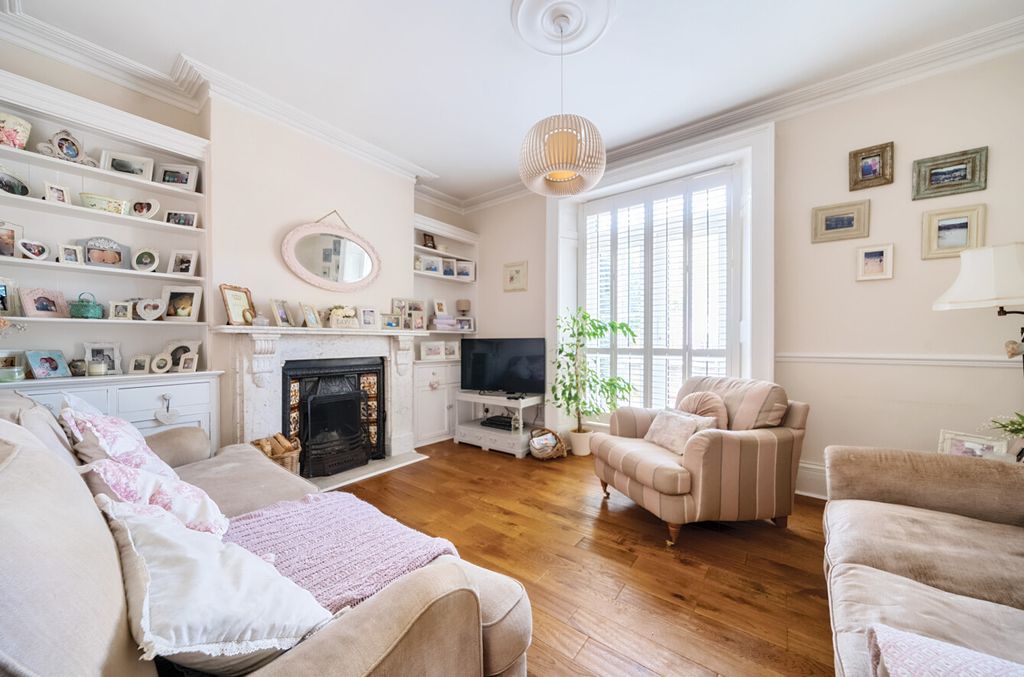 Property photo 2 of 16 1342594-28-68A476...