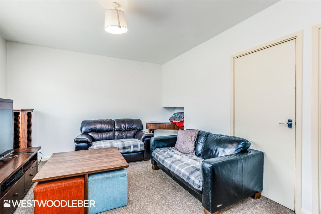 Property photo 3 of 13 Internal_1.Jpg