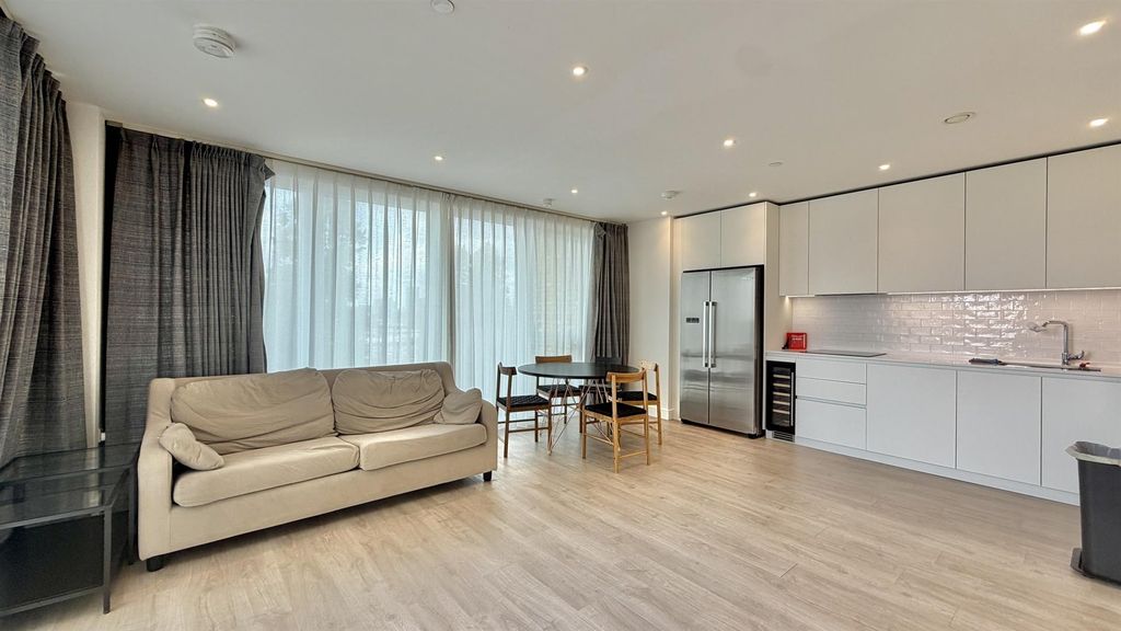 Property photo 1 of 15 6A88333c01d6A7Cbb5282357_A0Edb12c37A252Ad11Fb9d8B5