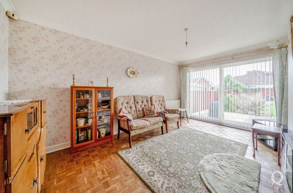 Property photo 2 of 13 9Aa239Ac-6dc5-4B7...