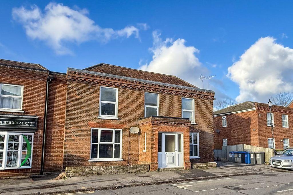 Property photo 1 of 6 Front