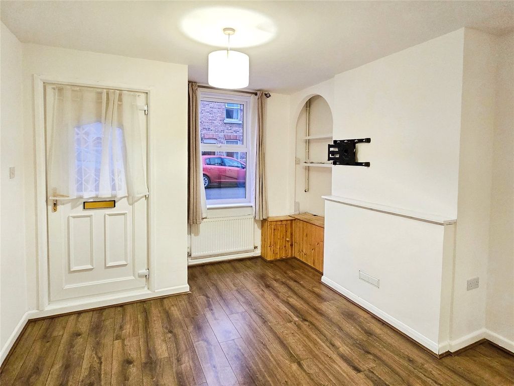 Property photo 2 of 7 Living Room