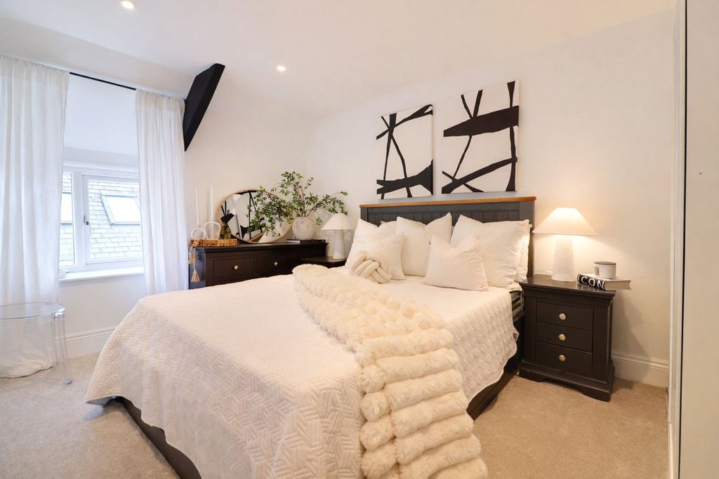 Property photo 3 of 16 3 - Picture No. 07