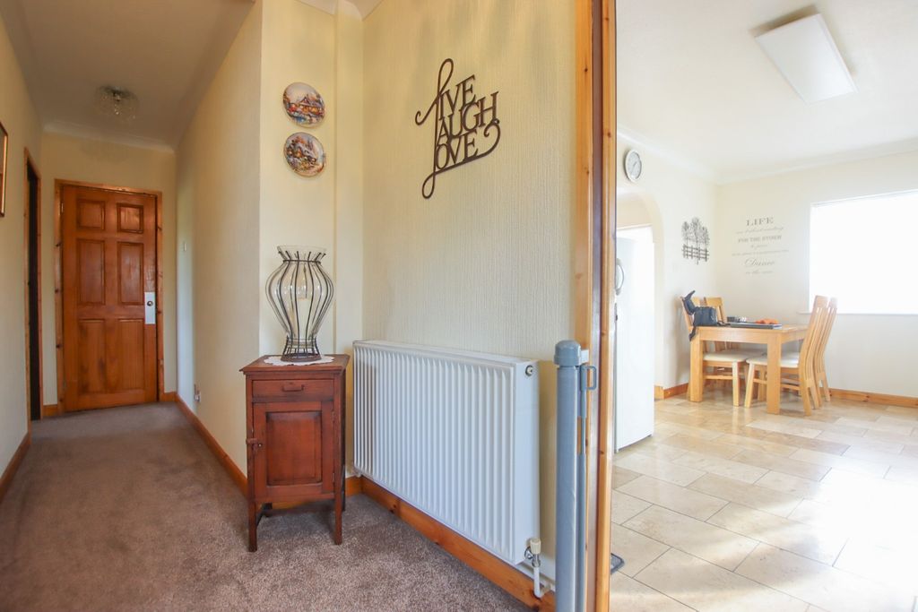 Property photo 3 of 29 2979705