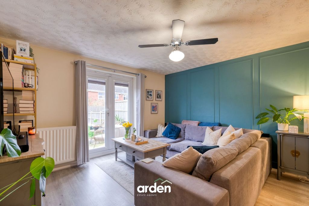 Property photo 3 of 13