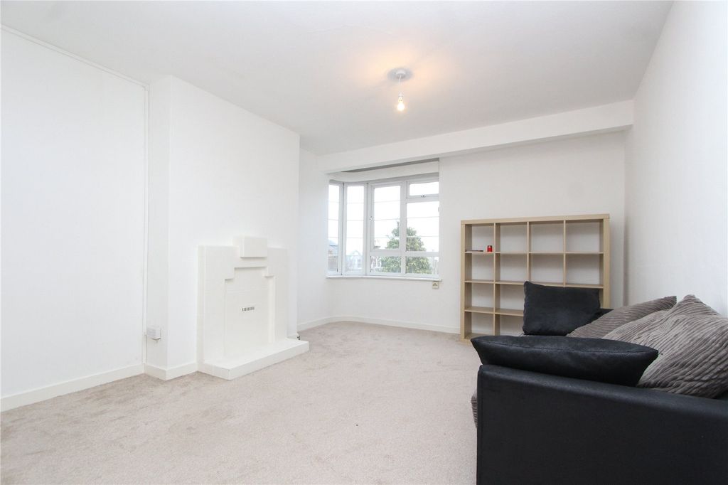Property photo 2 of 9 Picture No. 04