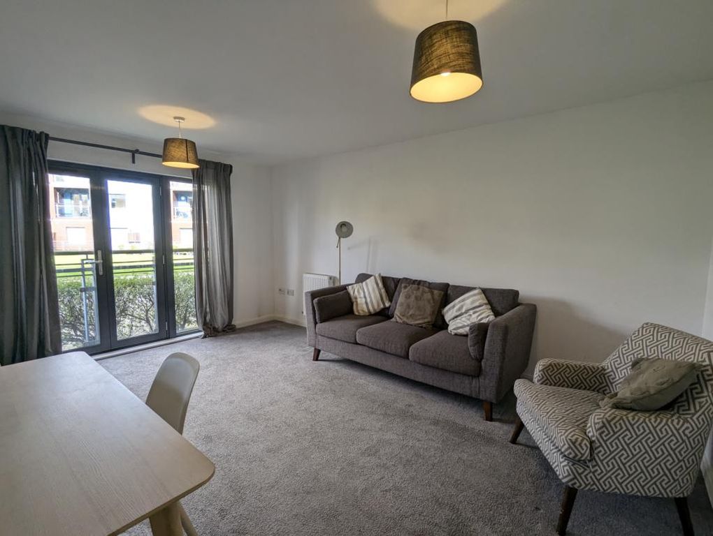 Property photo 2 of 11 Lounge