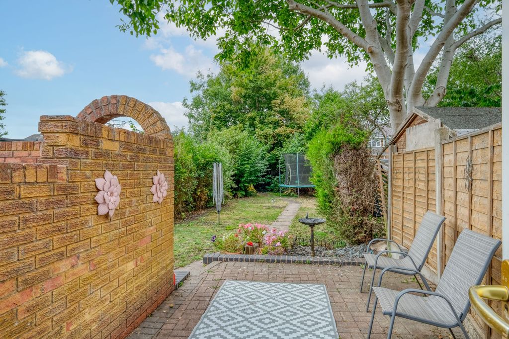 Property photo 2 of 15