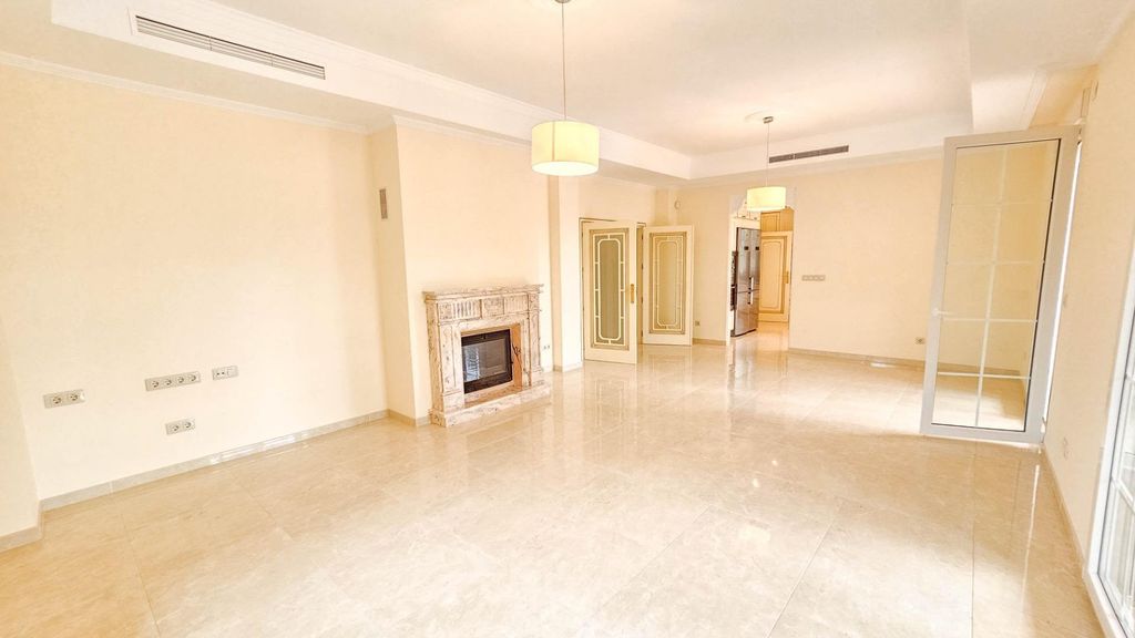 Property photo 3 of 50