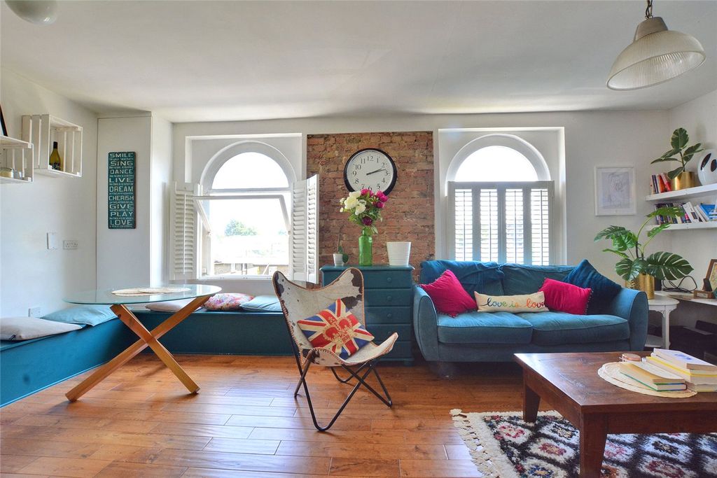 Property photo 3 of 8 Picture No. 03