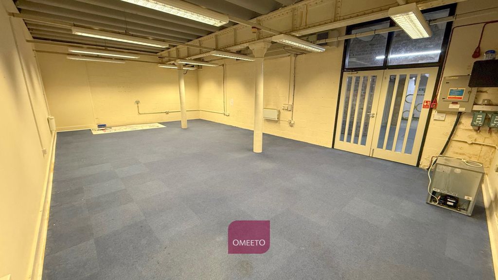 Property photo 2 of 7 Office To Rent