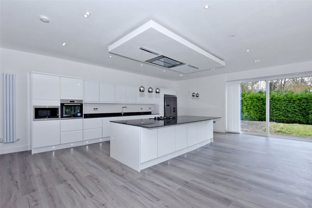 Property photo 3 of 12 Picture No. 08