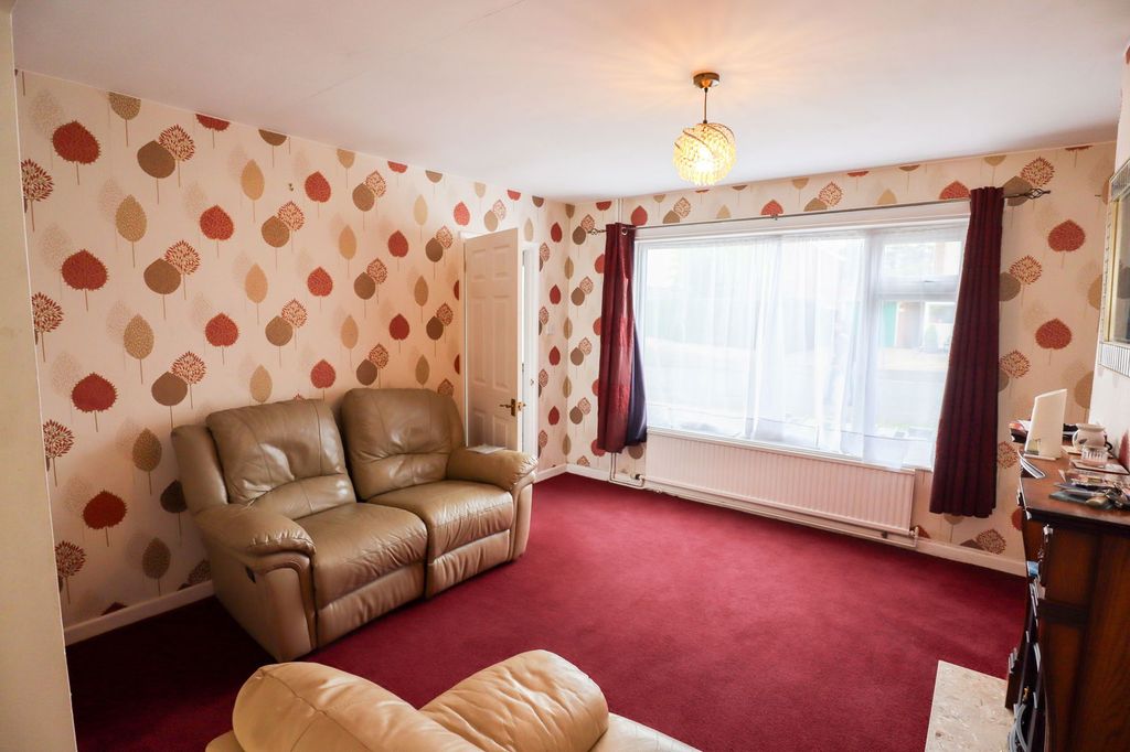 Property photo 3 of 15