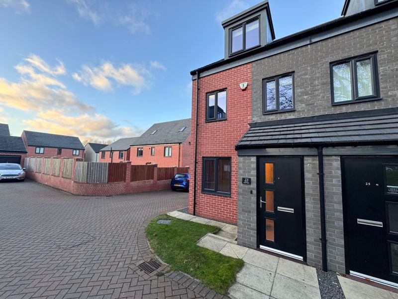 Property photo 1 of 18 Photo 18