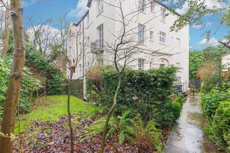 Property photo 2 of 17 1