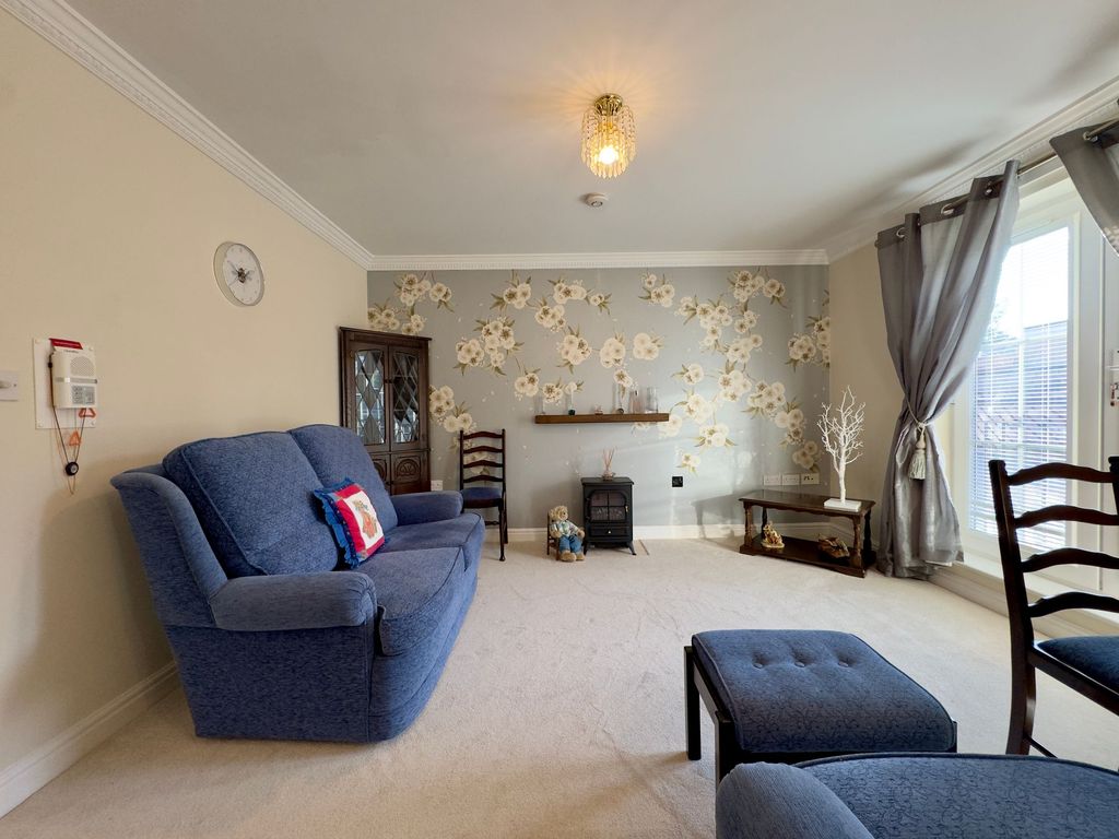 Property photo 3 of 15