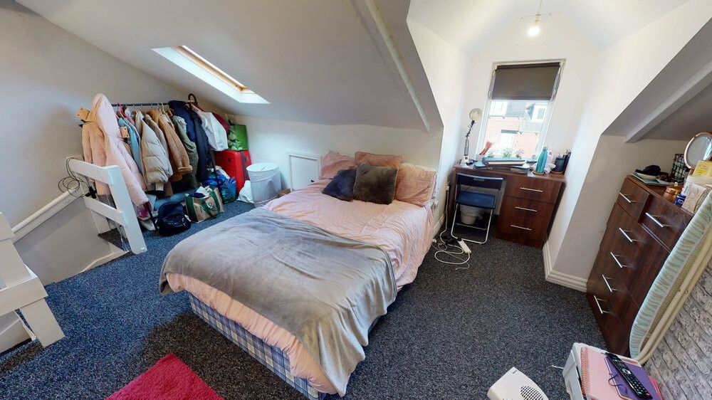 Property photo 2 of 7 Bright Attic Double Bedroom With A Double Bed Posi...