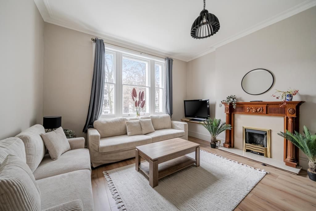 Property photo 2 of 18 Reception Room