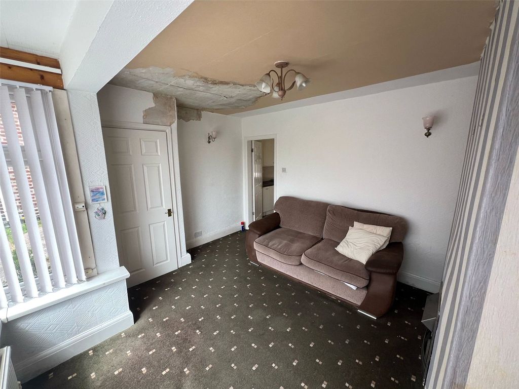 Property photo 3 of 19 Picture No. 28