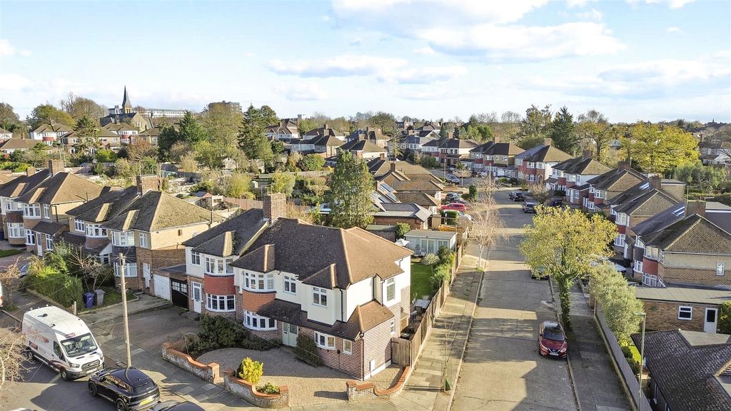 Property photo 1 of 26