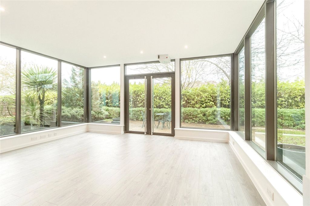 Property photo 2 of 7 Picture No. 08