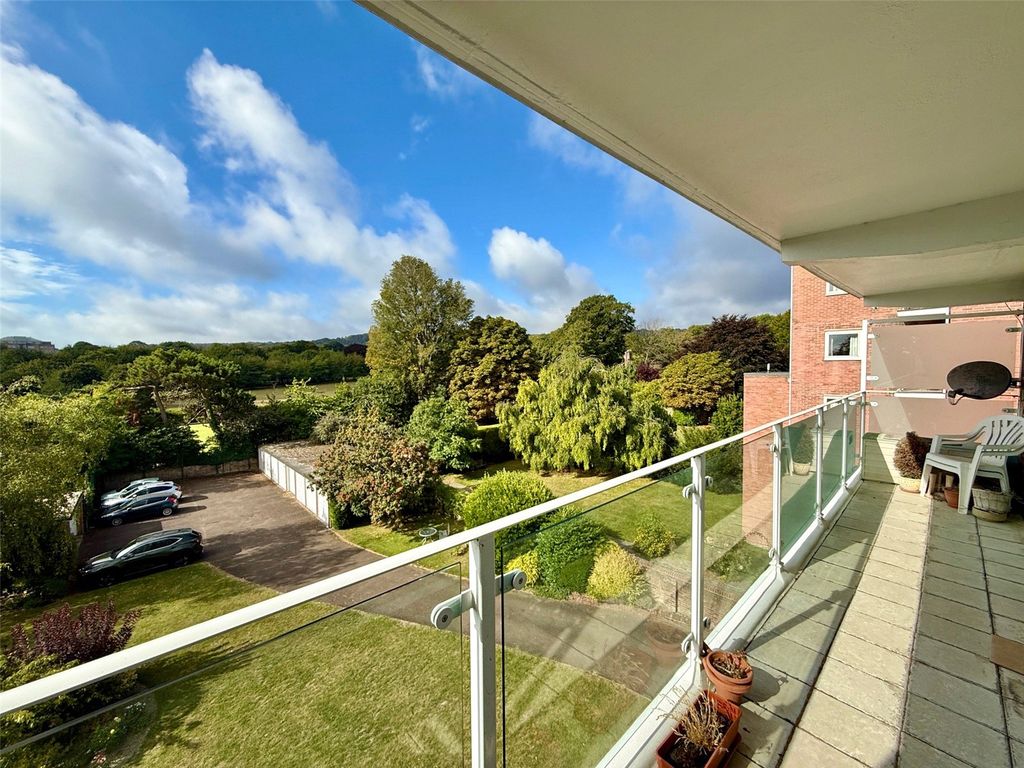 Property photo 3 of 10 Picture No. 11