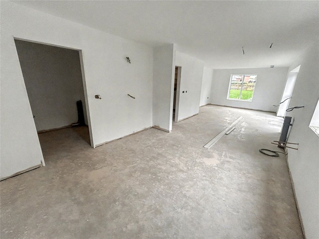 Property photo 2 of 12 Kitchen