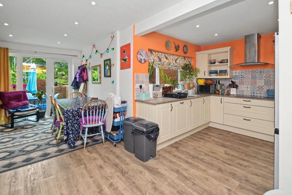 Property photo 2 of 45 Picture No. 02