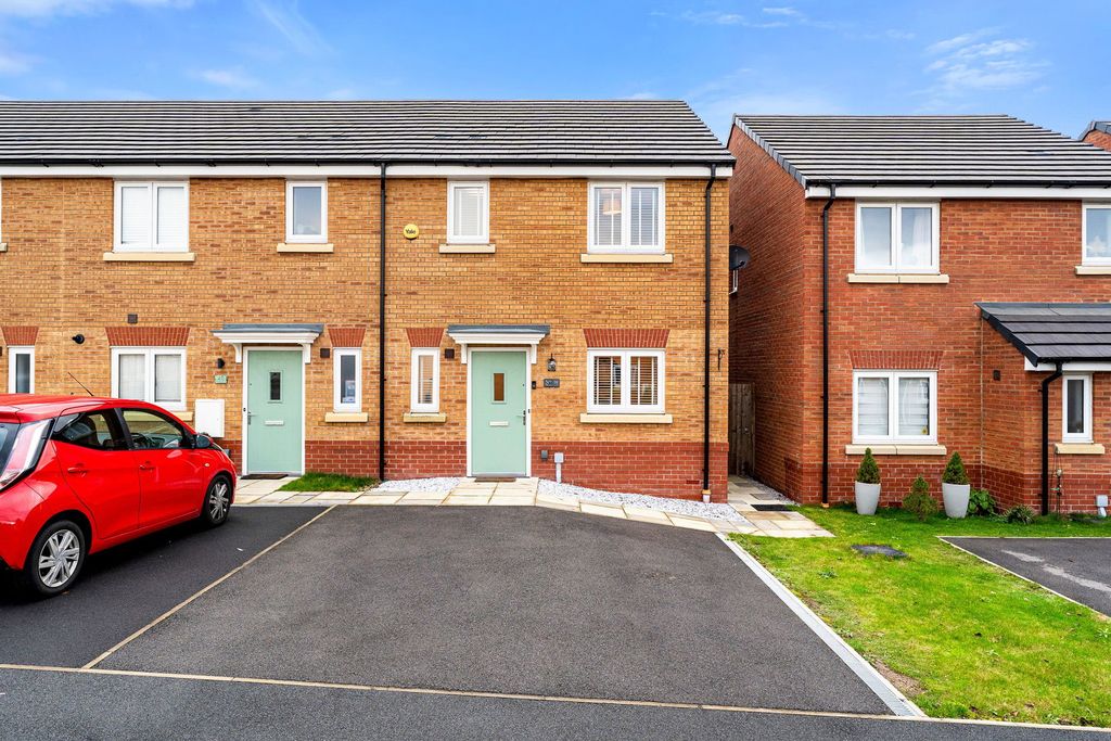 Property photo 1 of 26