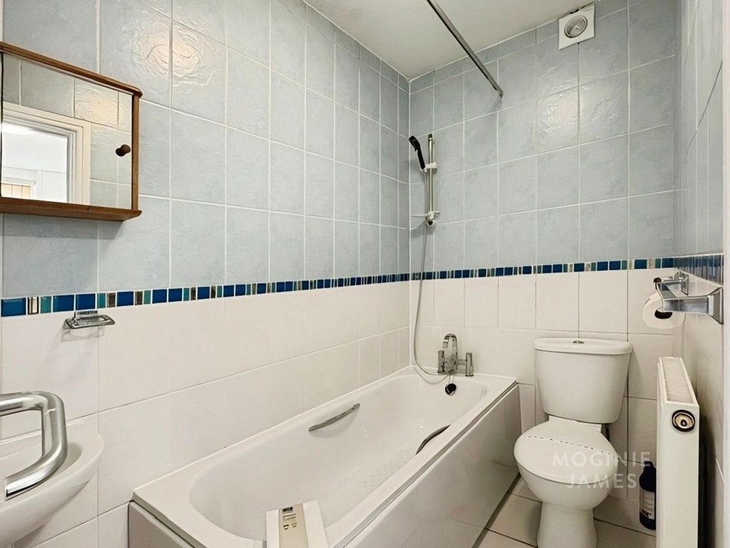 Property photo 2 of 11 Pbox-Img.Jpeg