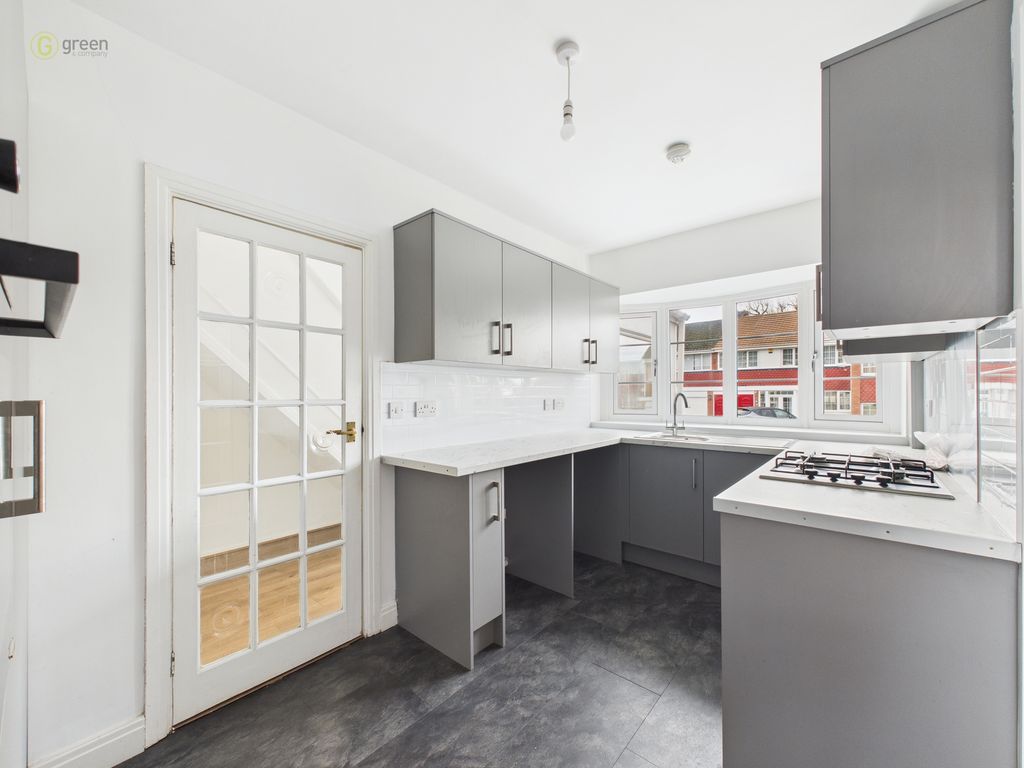 Property photo 3 of 43