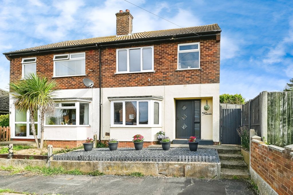 Property photo 1 of 17 Photo