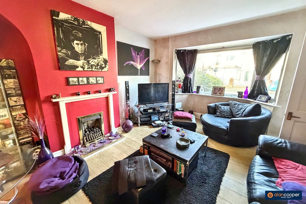 Property photo 3 of 13 3932275