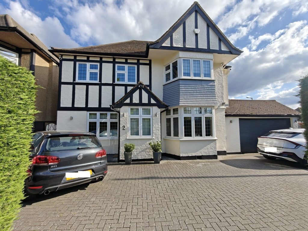 Property photo 1 of 24
