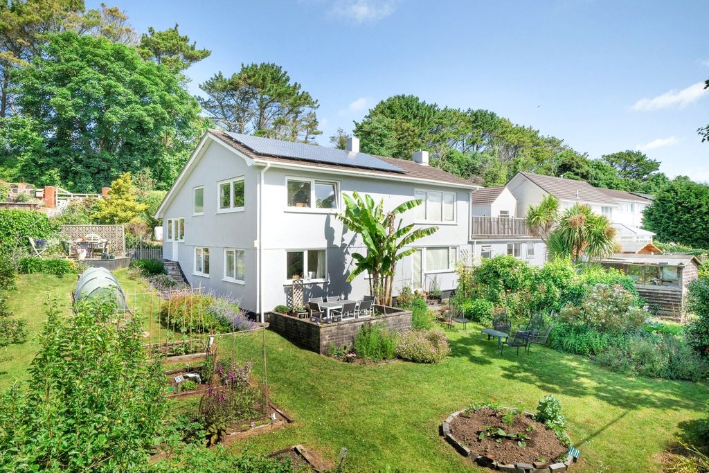 Property photo 1 of 44 Picture No. 29