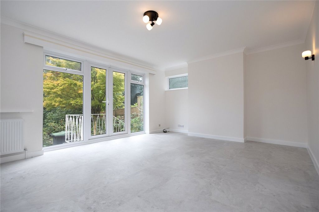 Property photo 3 of 25 Picture No. 08