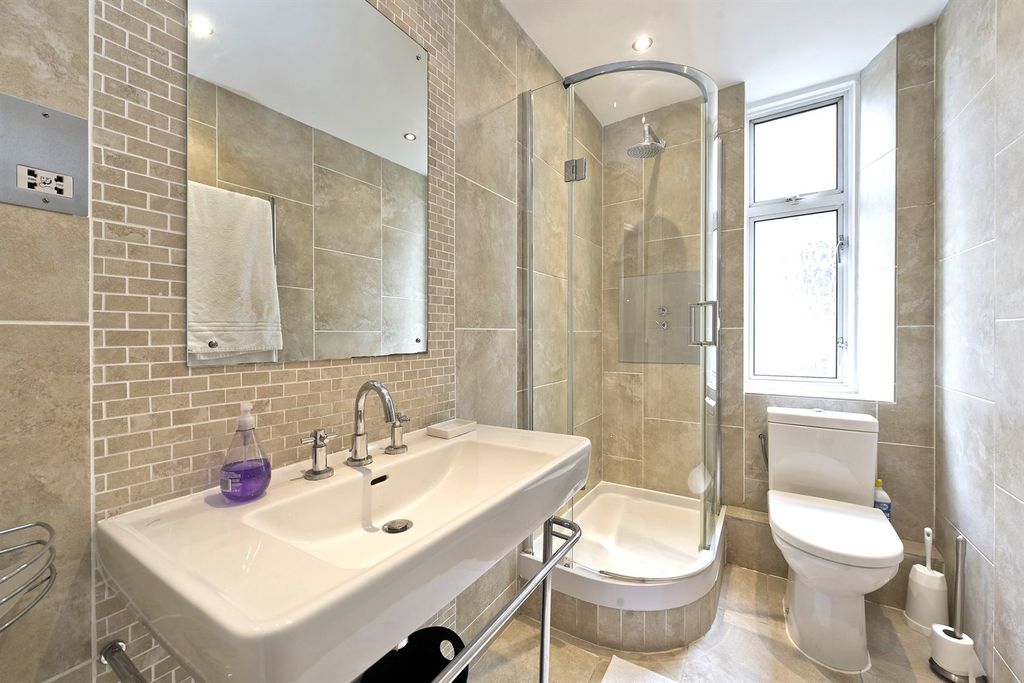 Property photo 3 of 5 Shower Room