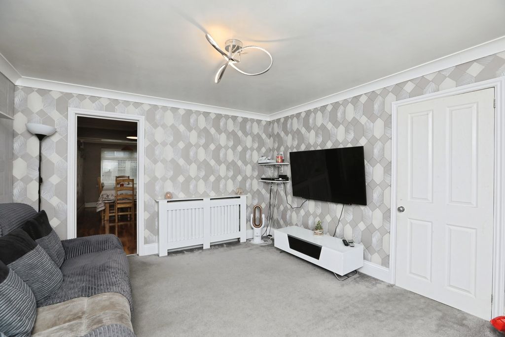 Property photo 3 of 13 Pbox-Img.Jpg