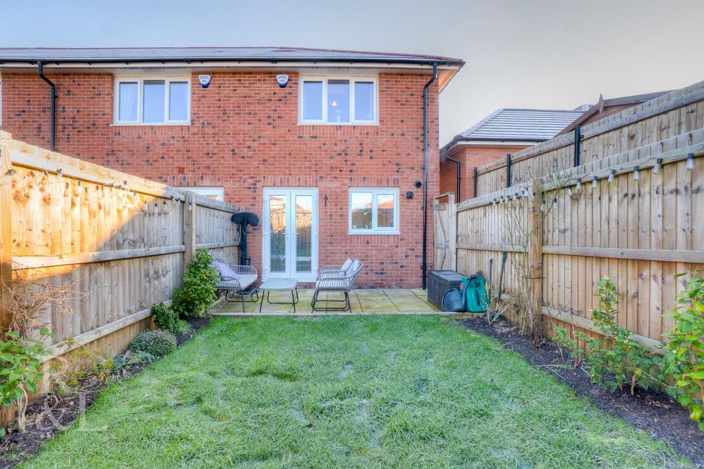 Property photo 2 of 21 Batched  (6).Jpg