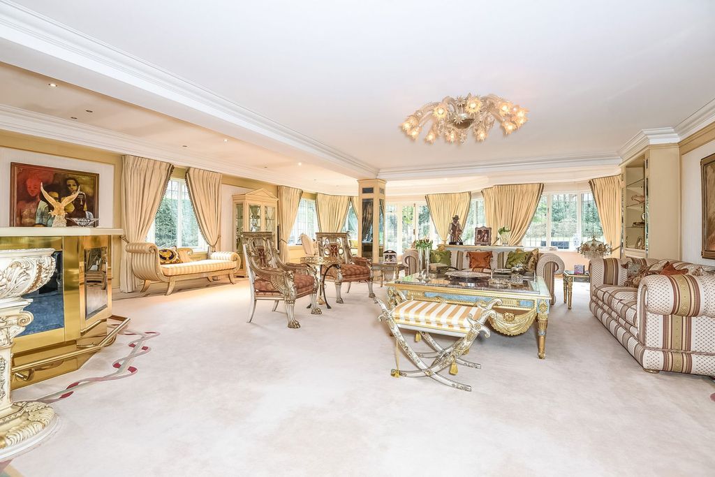 Property photo 3 of 19