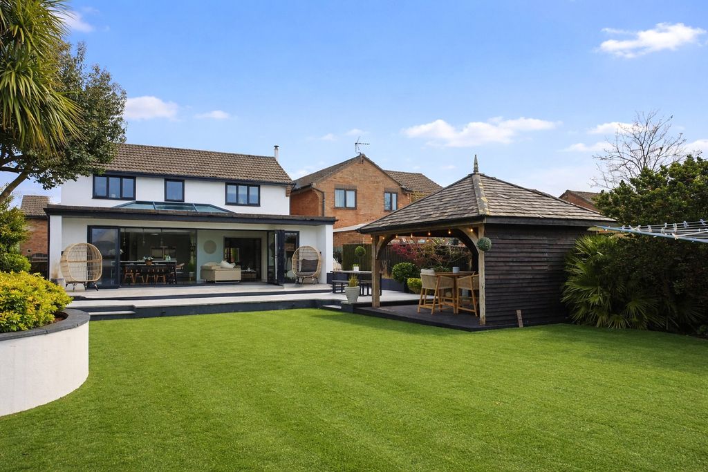 Property photo 2 of 22 Picture No. 02