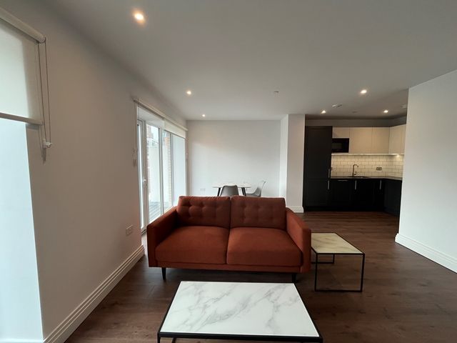 Property photo 2 of 11