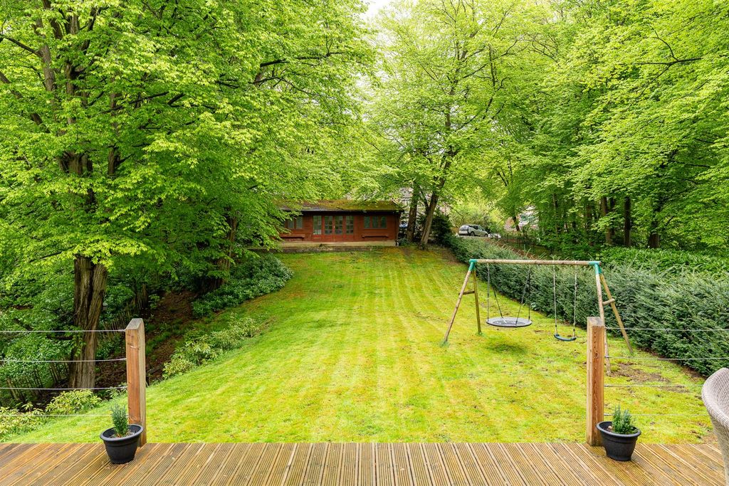 Property photo 2 of 28 External-6.Jpg