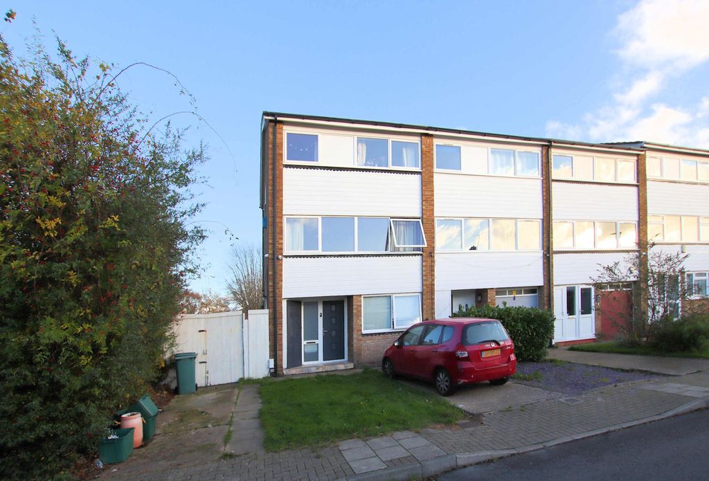 Property photo 1 of 5