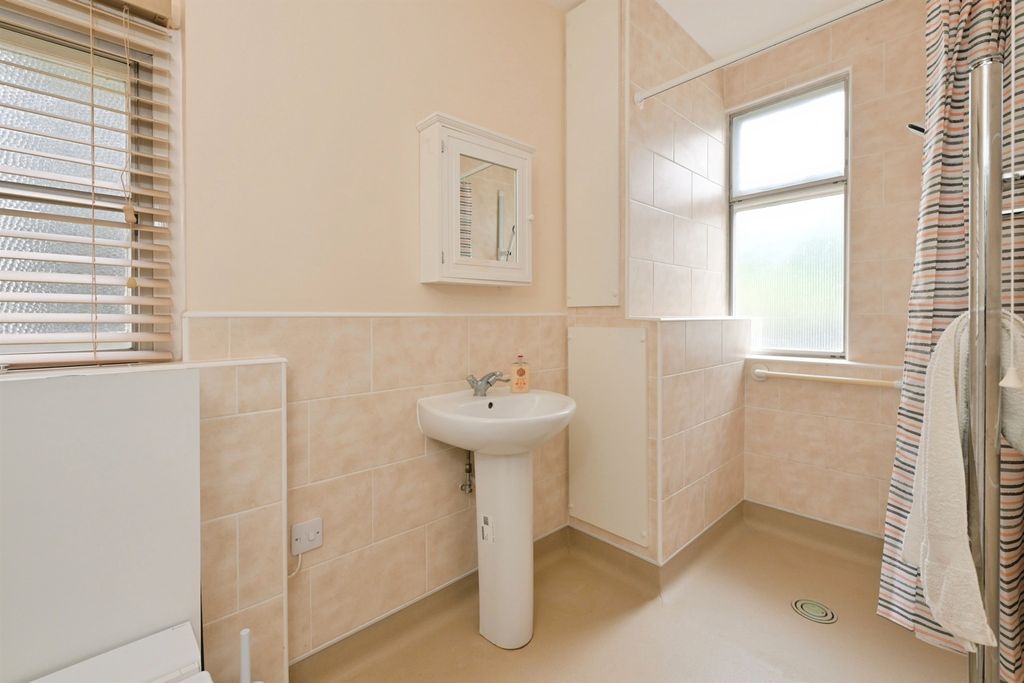 Additional image 9 of 2 bed detached bungalow for saleBoughton Green Road, Northampton NN2