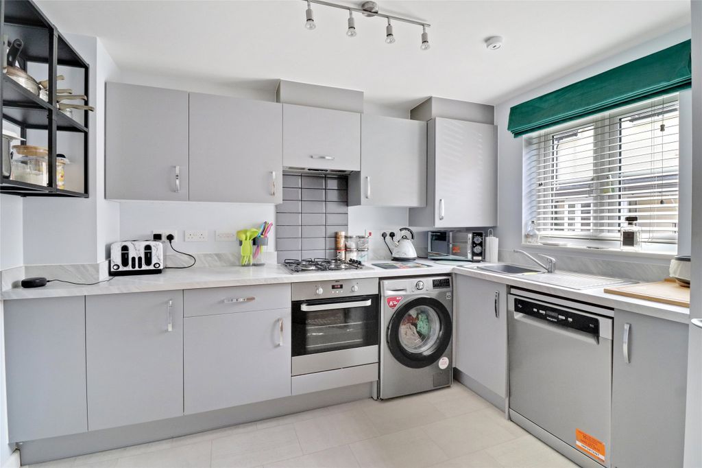 Property photo 3 of 15 Picture No. 04