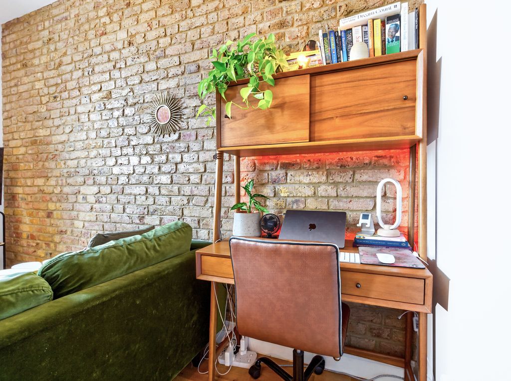 Property photo 2 of 19 Reception Room