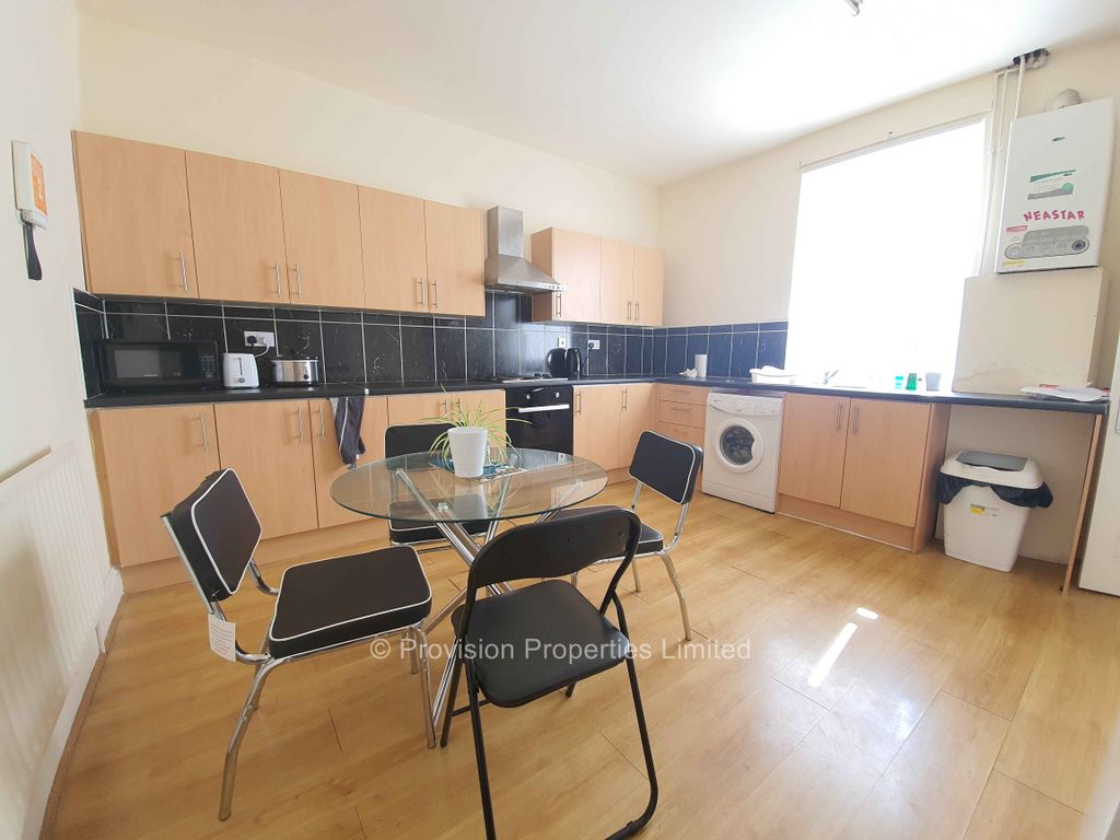 Property photo 2 of 9 Photo