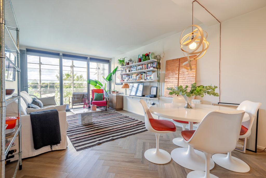 Property photo 1 of 19 1499399-11-6A6B46...