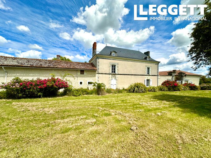 Property photo 2 of 10